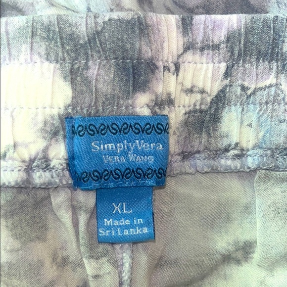 Simply Vera Vera Wang Gray and Lilac Shorts-XL - Picture 4 of 6